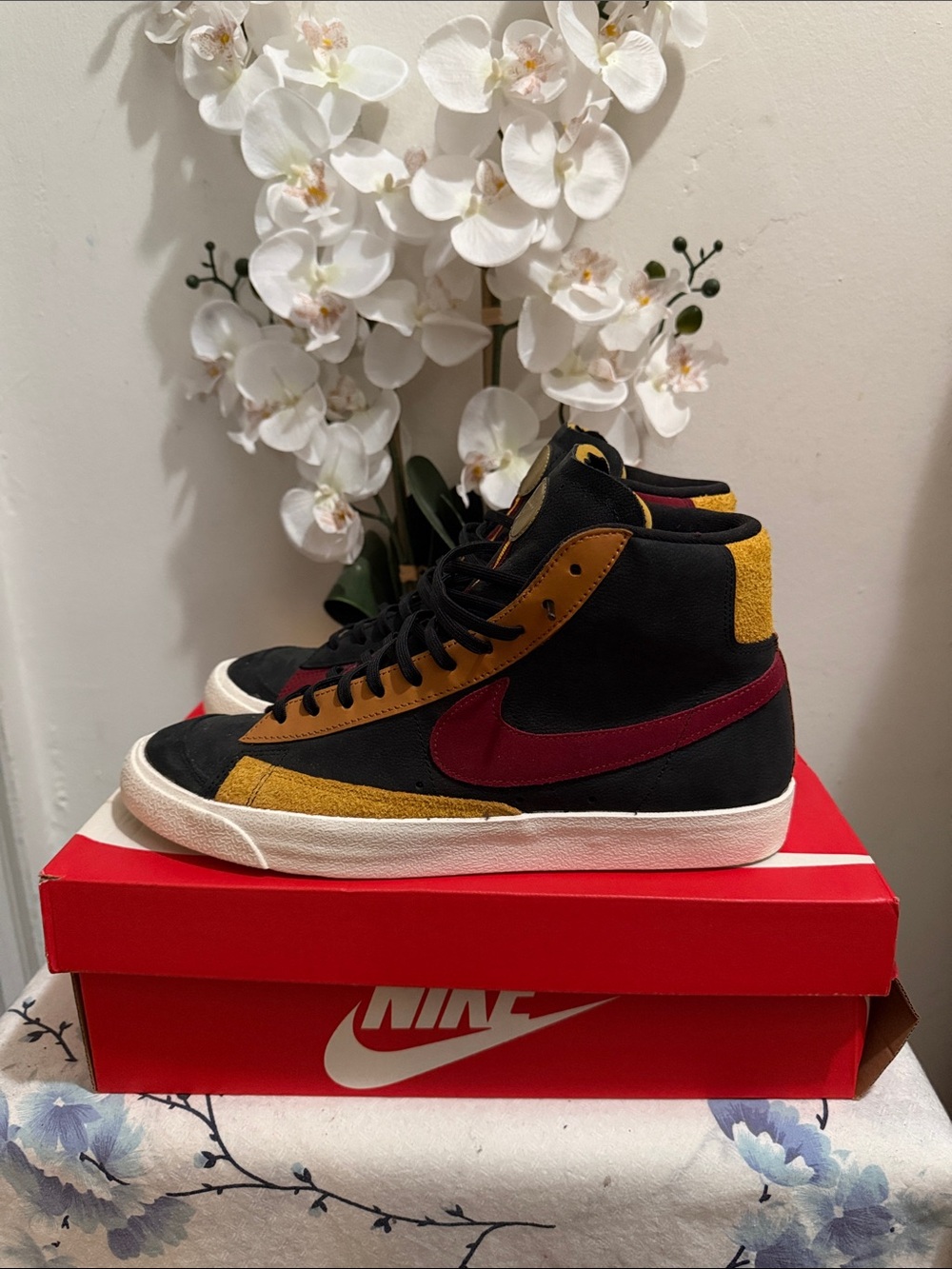 Nike women’s High-Top Sneakers — Black, Maroon & Mustard